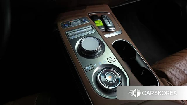 Genesis GV70 id 3860426 из Кореи 18