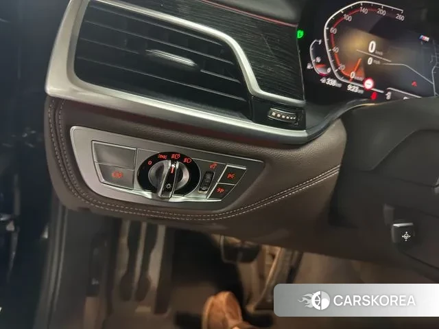 BMW 7 Series (G11) id 3371518 из Кореи 13