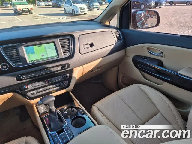 Kia The New Carnival id 2679138 из Кореи 18