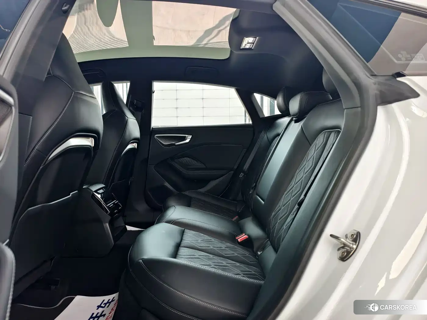 Audi A5L id 4589162 из Китая 14