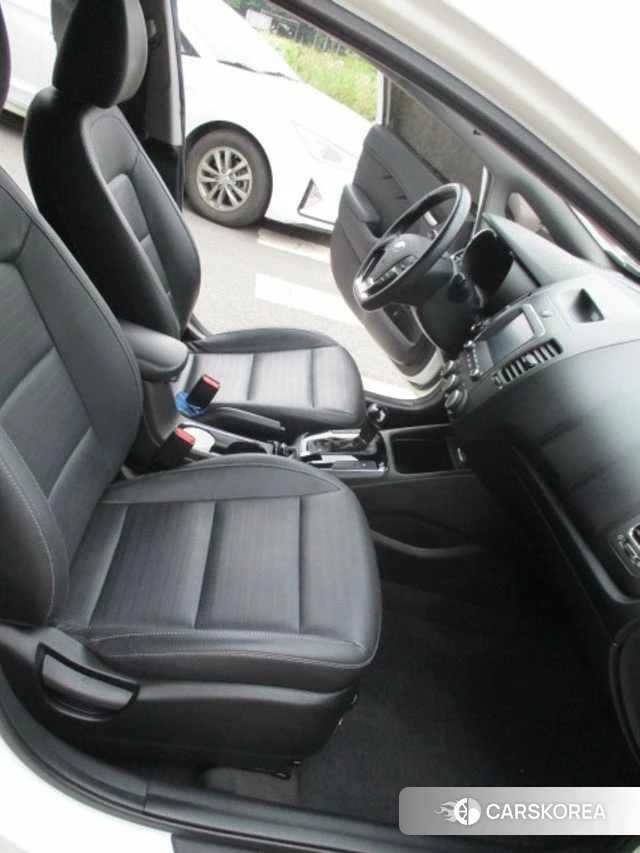 Kia The New K3 id 4406392 из Кореи 16