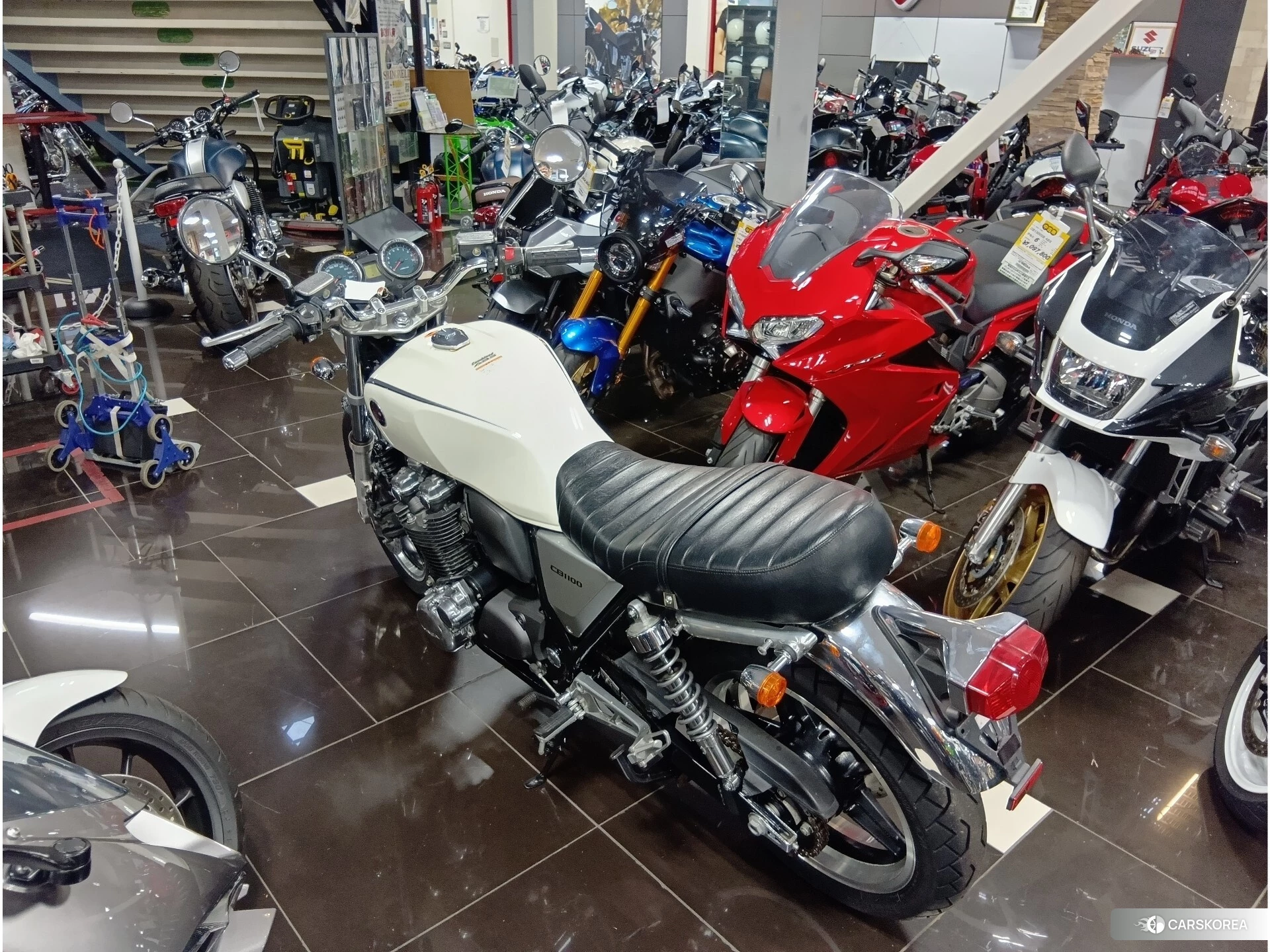 Honda CB1100 id 4374201 из Японии 8