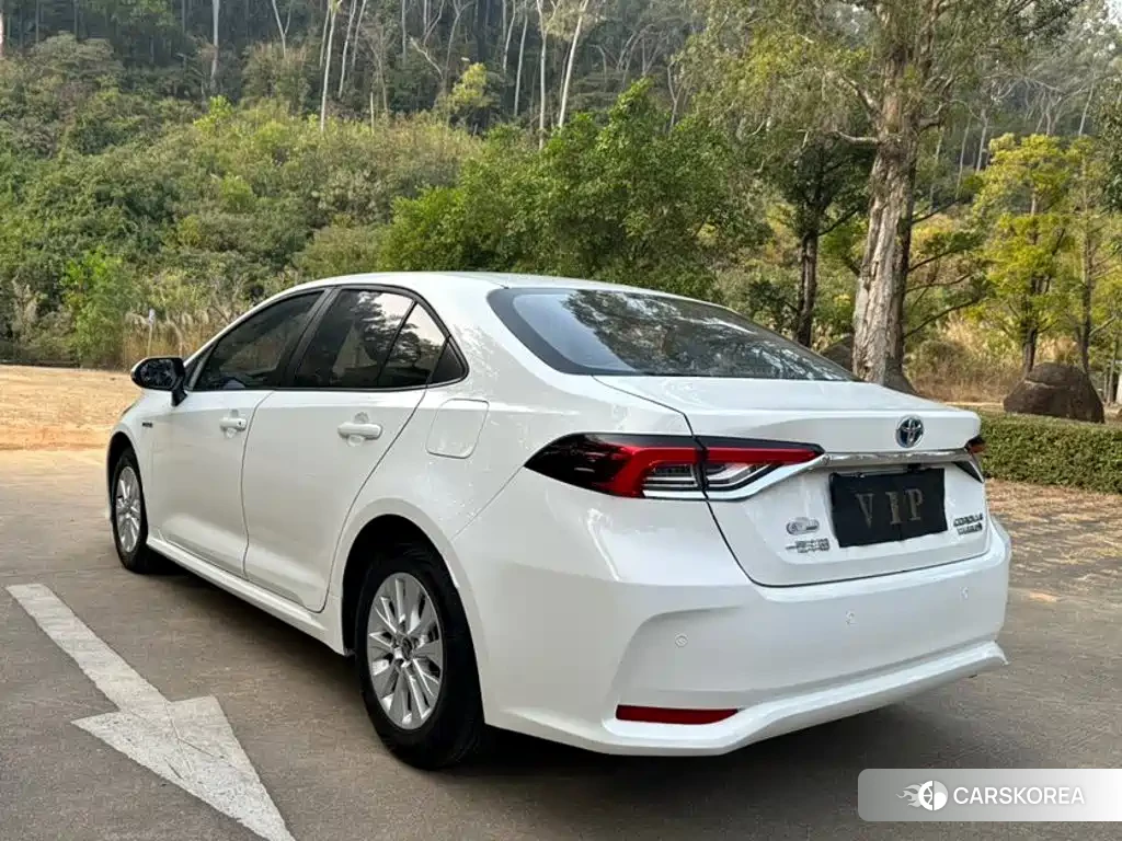 Toyota Corolla id 4622611 из Китая 8
