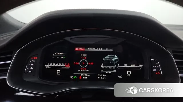 Audi RSQ8 (4M) id 3432158 из Кореи 18