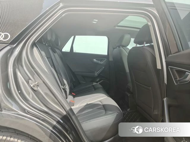 Audi Q2L id 4261417 из Китая 15