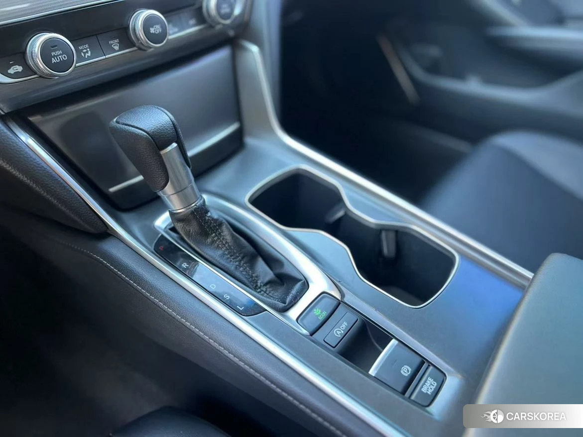 Honda Accord id 4515120 из Китая 11