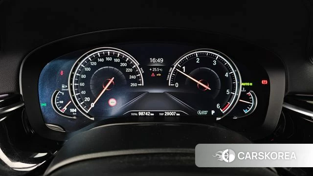 BMW 5 Series (G30) id 4377964 из Кореи 31
