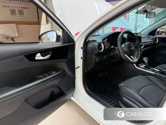 Kia K3 id 4263000 из Китая 21