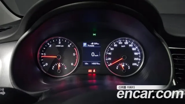 Kia Stonic id 2937063 из Кореи 18