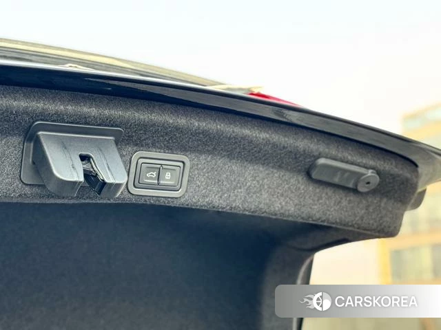Audi A6L id 4277523 из Китая 15