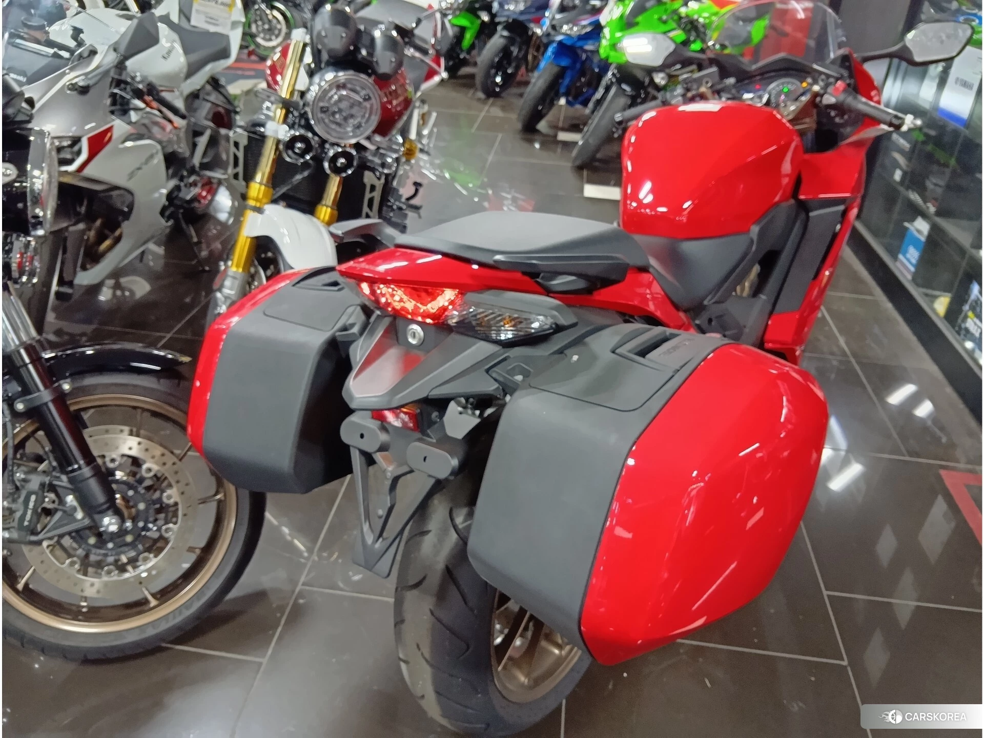 Проданный Honda VFR800F id 4373968 из Японии, фото 9