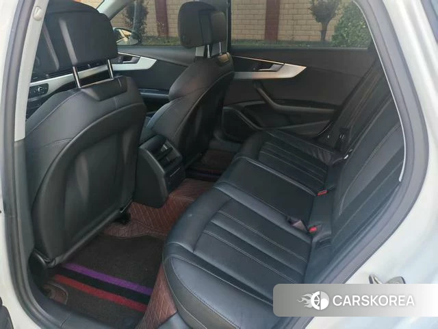 Audi A4L id 4276126 из Китая 8