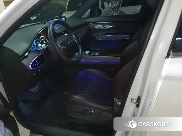 Genesis GV70 id 4202411 из Кореи 18