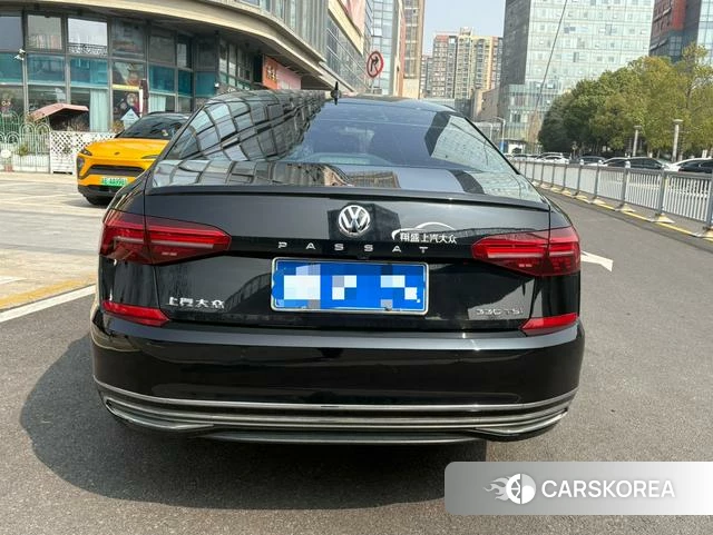 Volkswagen Passat id 4240840 из Китая 9