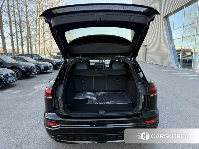Audi Q6L e-tron id 4271429 из Китая 12