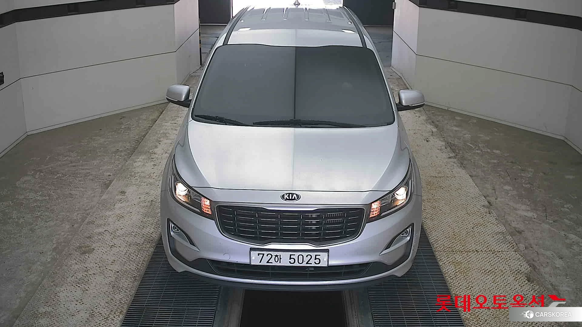 Kia Carnival id 4296870 из Кореи 36