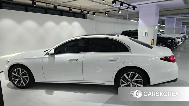 Mercedes-Benz E-Class W214 id 4329367 из Кореи 18