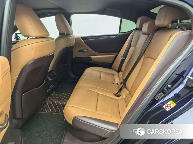 Lexus ES id 4222231 из Китая 15