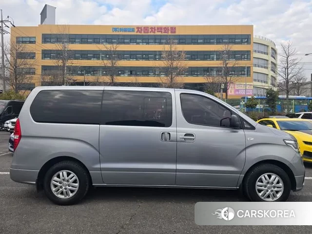 Hyundai The New Grand Starex id 3494439 из Кореи 18