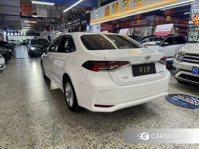 Toyota Corolla id 4380501 из Китая 8