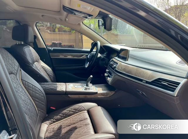 BMW 7 series id 4257349 из Китая 8