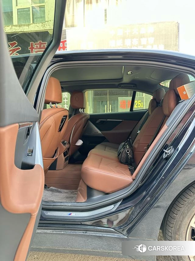 BMW 5 series id 4276730 из Китая 15