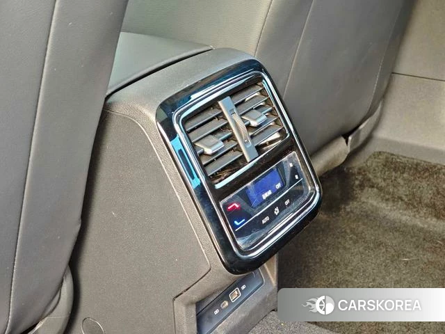 Volkswagen Passat id 4290657 из Китая 19