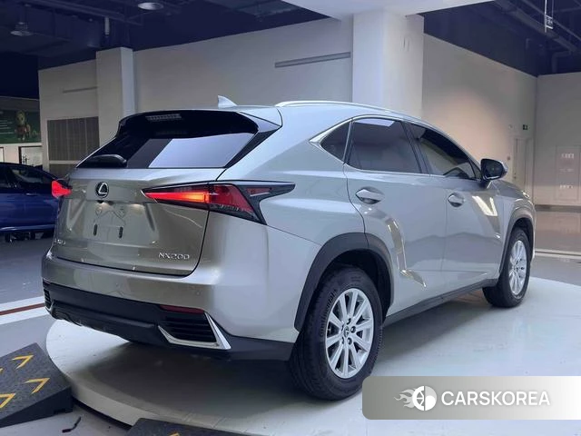 Lexus NX id 4241145 из Китая 22