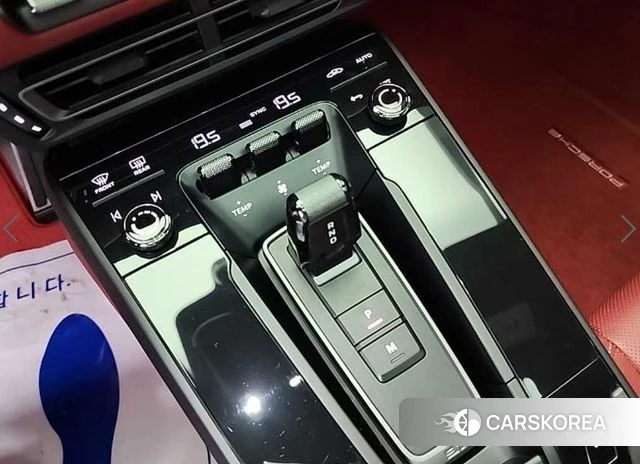 Porsche 911(992) id 4315279 из Кореи 8