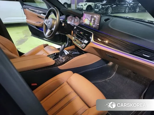 BMW 5 Series (G30) id 3032283 из Кореи 18