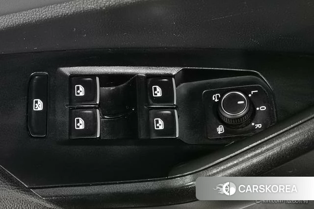 Volkswagen Sagitar id 4299650 из Китая 22