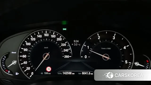 BMW 5 Series (G30) id 3682574 из Кореи 18