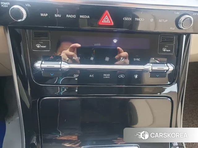 Kia Carnival 4th generation id 3596657 из Кореи 18