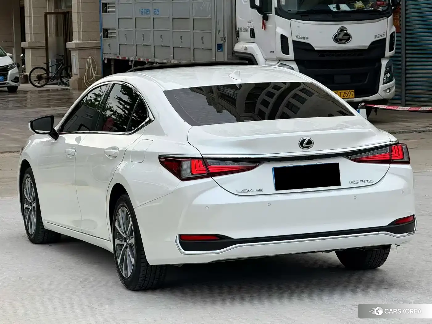 Lexus ES id 4577436 из Китая 8
