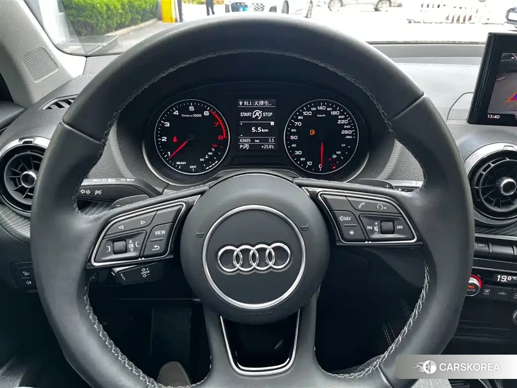 Audi Q2L id 4583623 из Китая 20