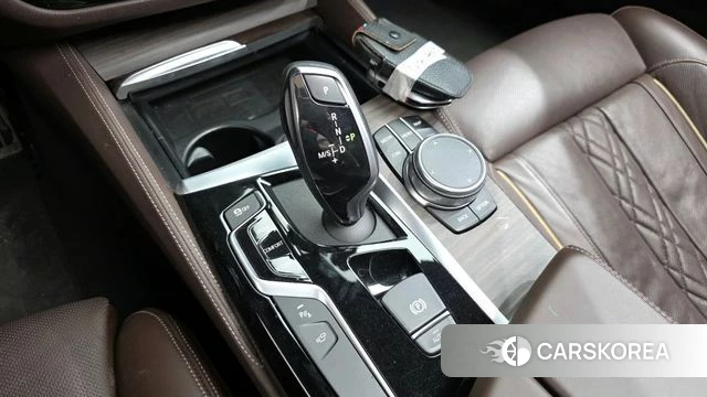 BMW 5 Series (G30) id 3828255 из Кореи 18