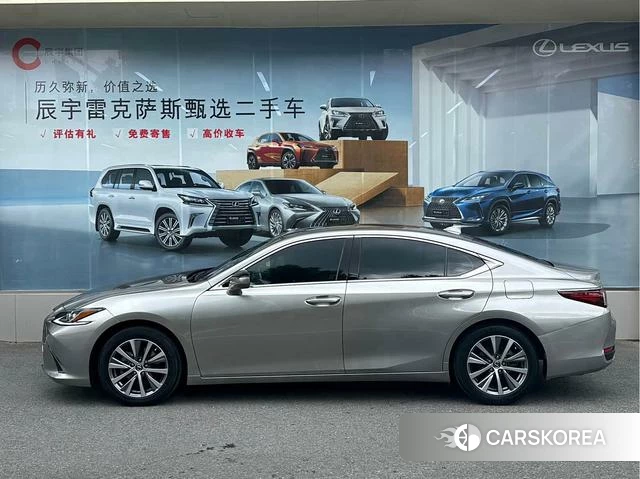 Lexus ES id 4291526 из Китая 18