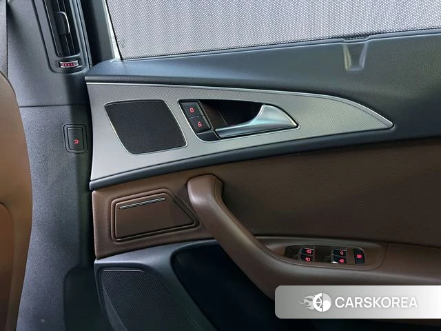 Audi A6L id 4208356 из Китая 25