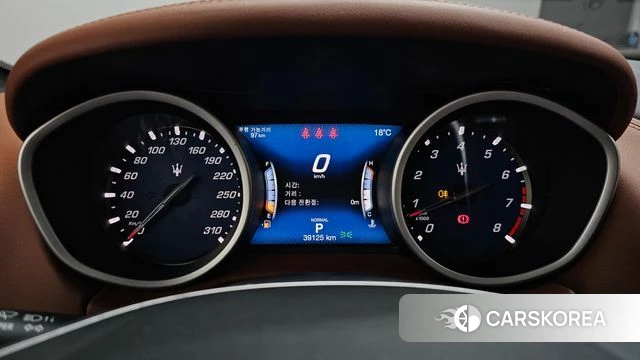 Maserati Ghibli id 3866571 из Кореи 18