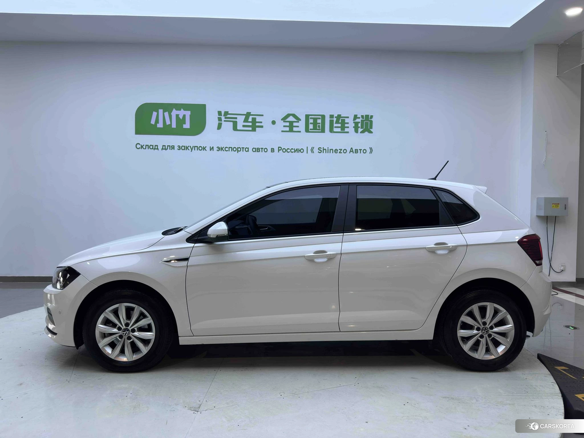 Volkswagen Polo id 4485369 из Китая 18