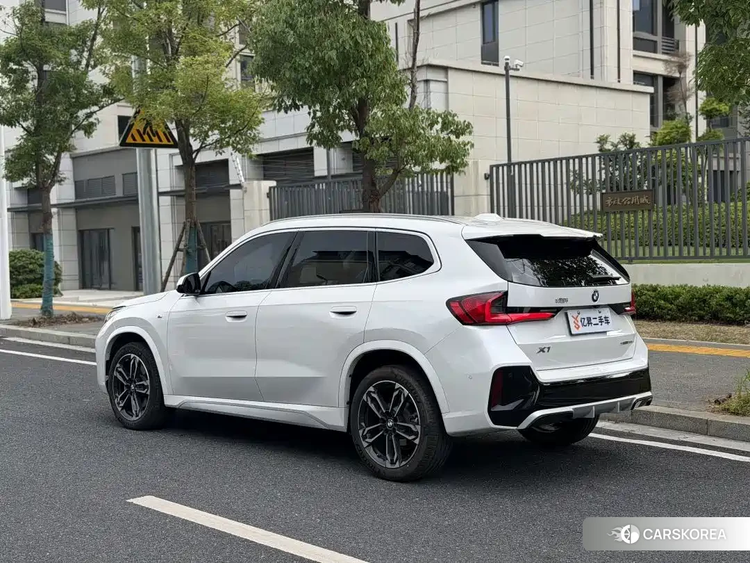 BMW X1 id 4622582 из Китая 8