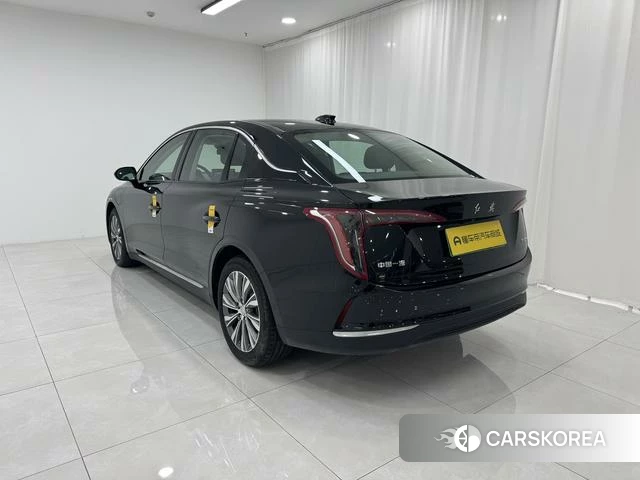 Red flag E-QM5 id 3926992 из Китая 18