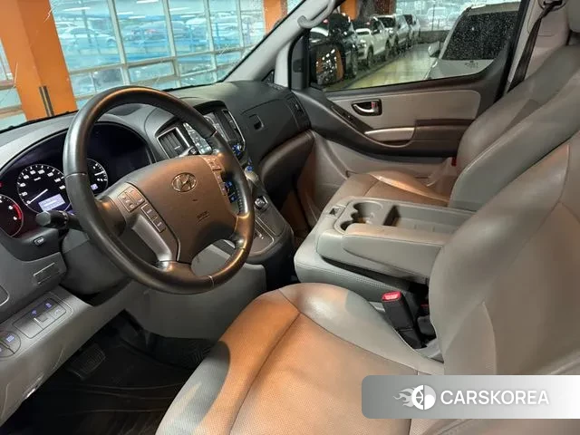 Hyundai The New Grand Starex id 3034189 из Кореи 18