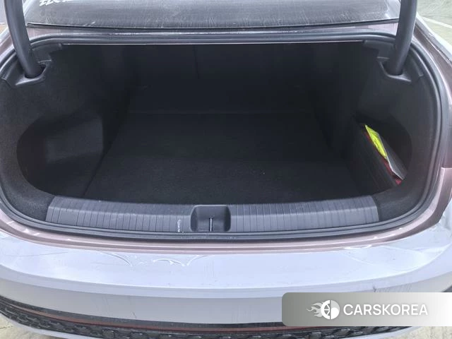 Volkswagen Passat id 3857781 из Китая 8
