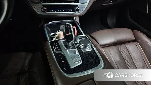 BMW 7 Series (G11) id 3761373 из Кореи 18