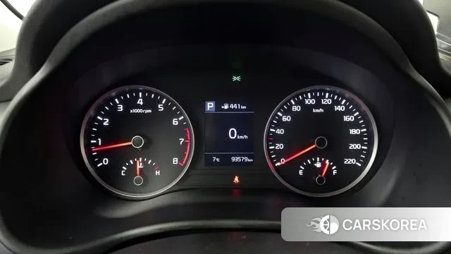 Kia Stonic id 3485060 из Кореи 18