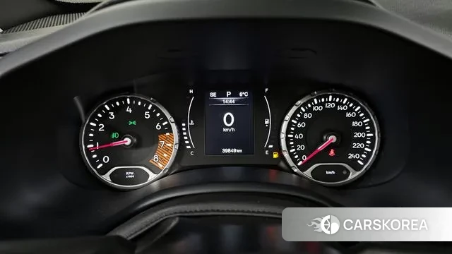 Jeep Renegade id 3753512 из Кореи 18