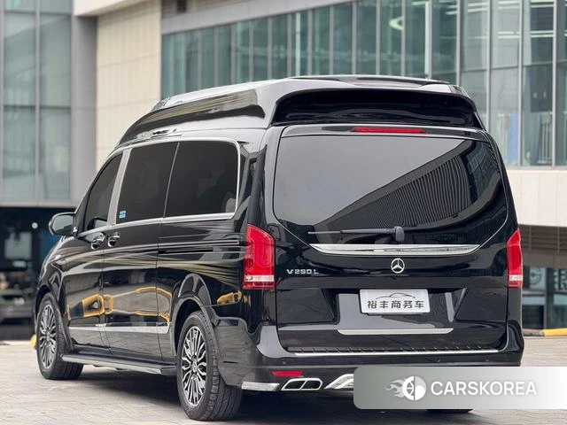 Mercedes-Benz V-class id 4277912 из Китая 15