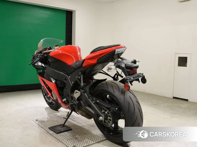 Проданный Kawasaki ZX-10R NINJA ABS id 4320289 из Японии, фото 8
