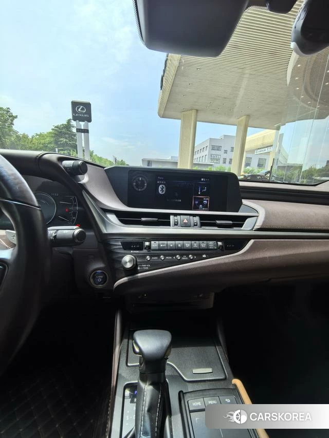 Lexus ES id 4274148 из Китая 15